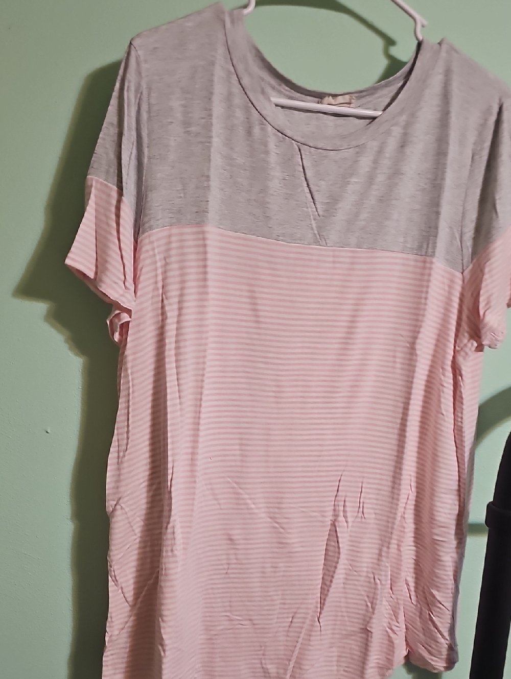 Lovely Melody Pink & Gray Short Sleeve Colorblock Tunic